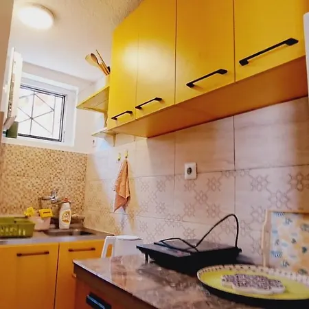 Lovely Place With A View Of Lägenhet