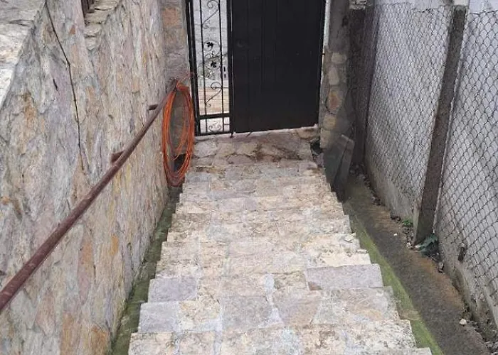 Lovely Place With A View Of Скопье